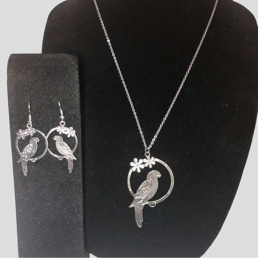 Earrings & Necklace Set Tropical Beach Parrots Summer Jewelry NEW